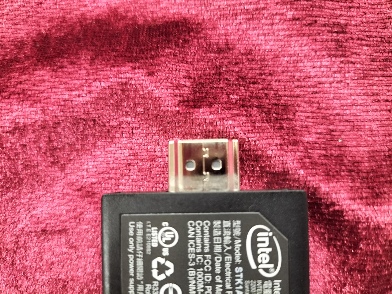 端子の根本キズが目立ちます