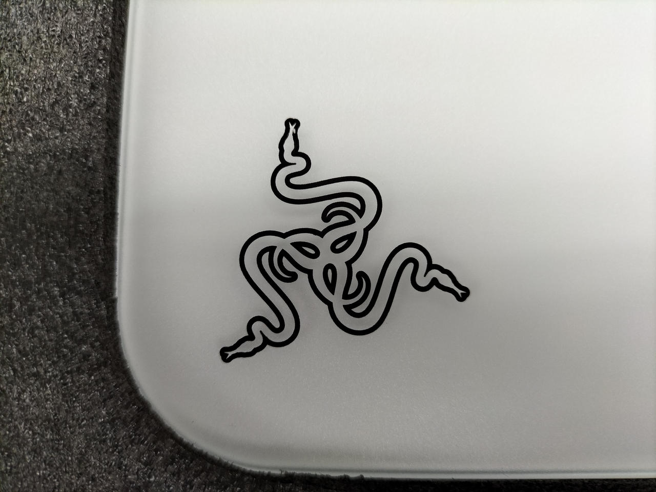 ロゴかすれあり