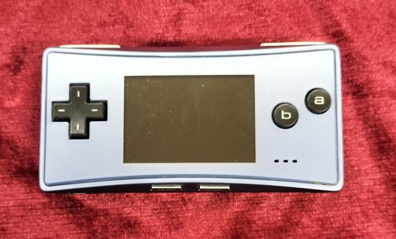 ゲームボーイミクロ