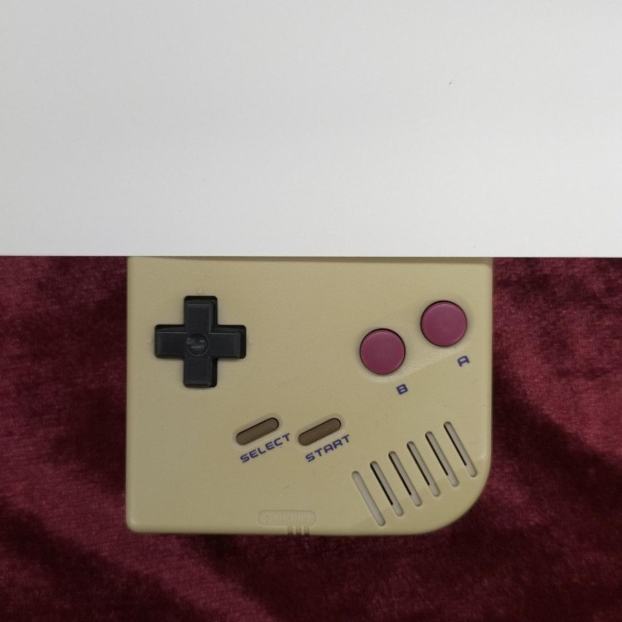 白い紙と黄ばみの比較