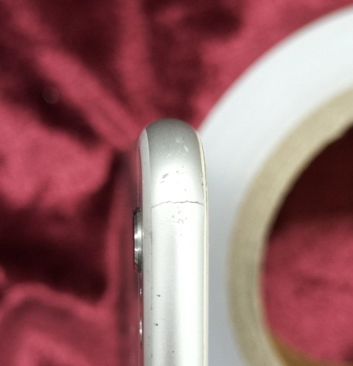 ベゼル部にヒビ