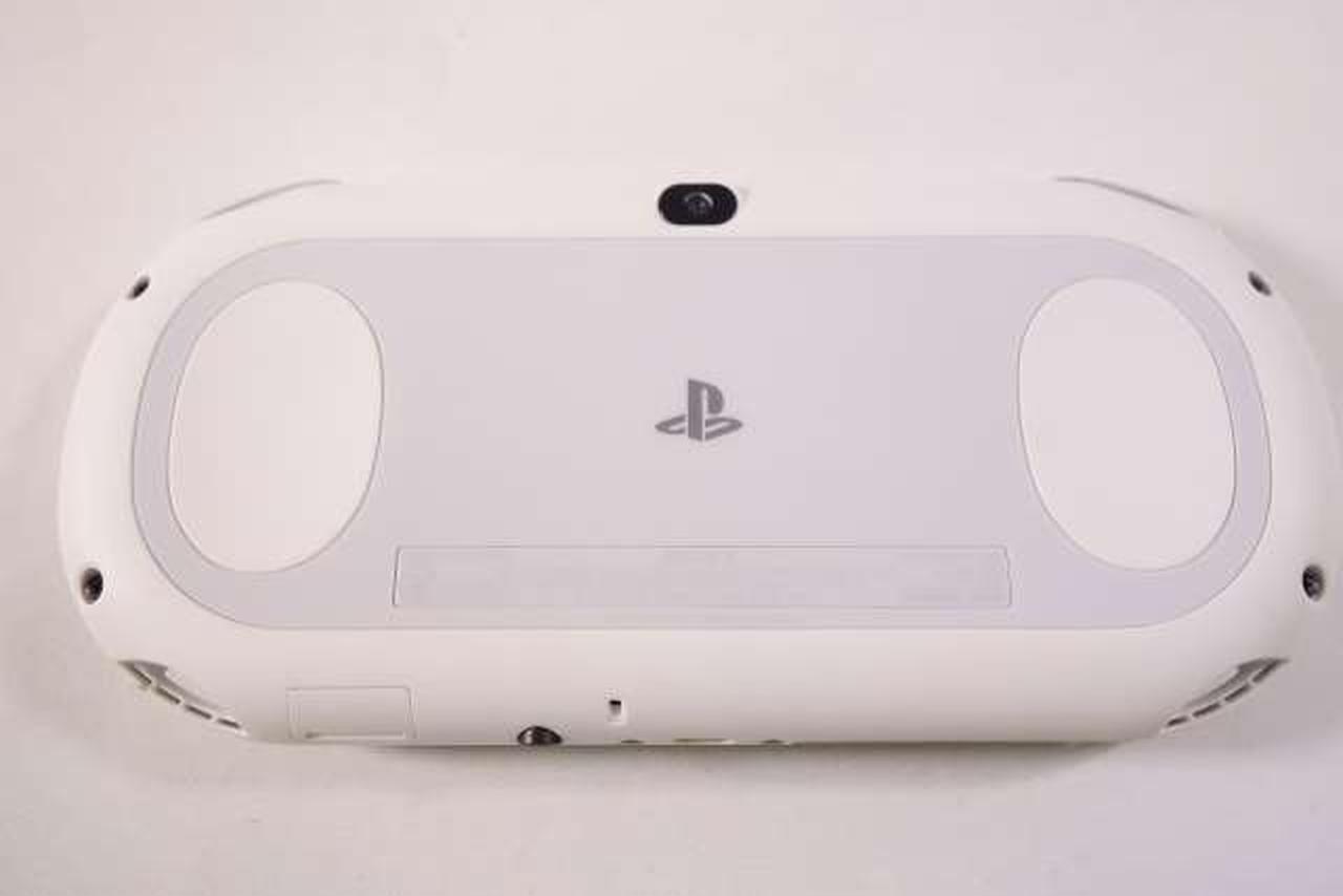 ヴィータゲームソフト 価格調整 PS Vita White 本体 + ゲームソフト8本セット - メルカリ