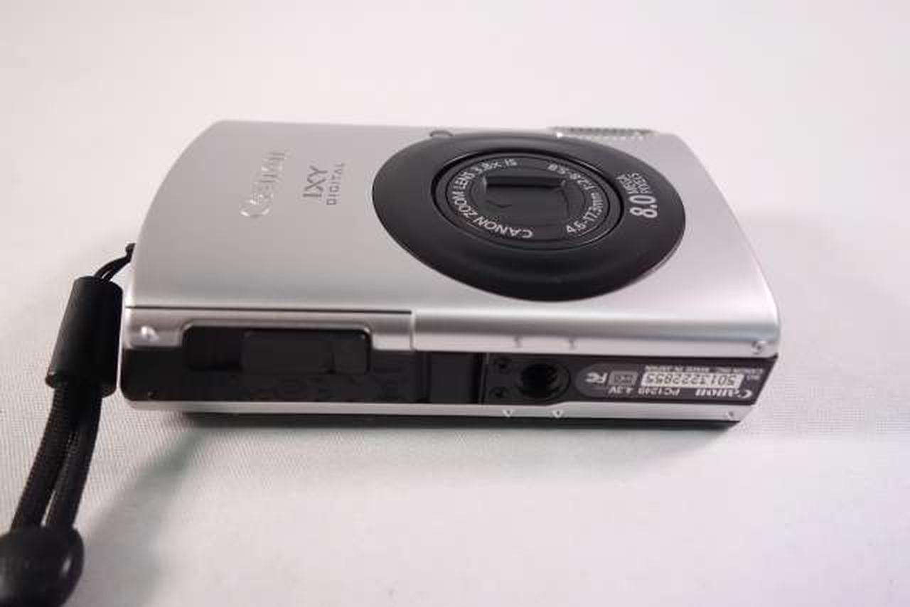 ジャンク品　Canon IXY DIGITAL 30A & 800 IS セット CANON (キャノン) IXY DIGITAL 830 IS PC1357 830万画素 1 / 2.3