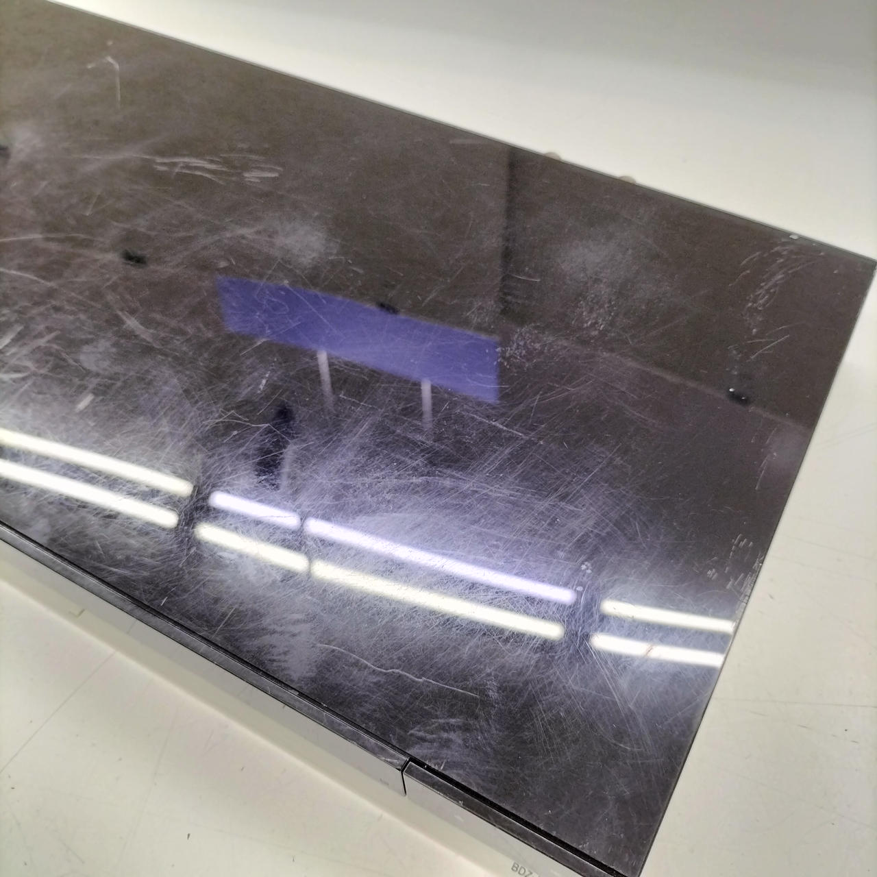 擦り傷多数あり。