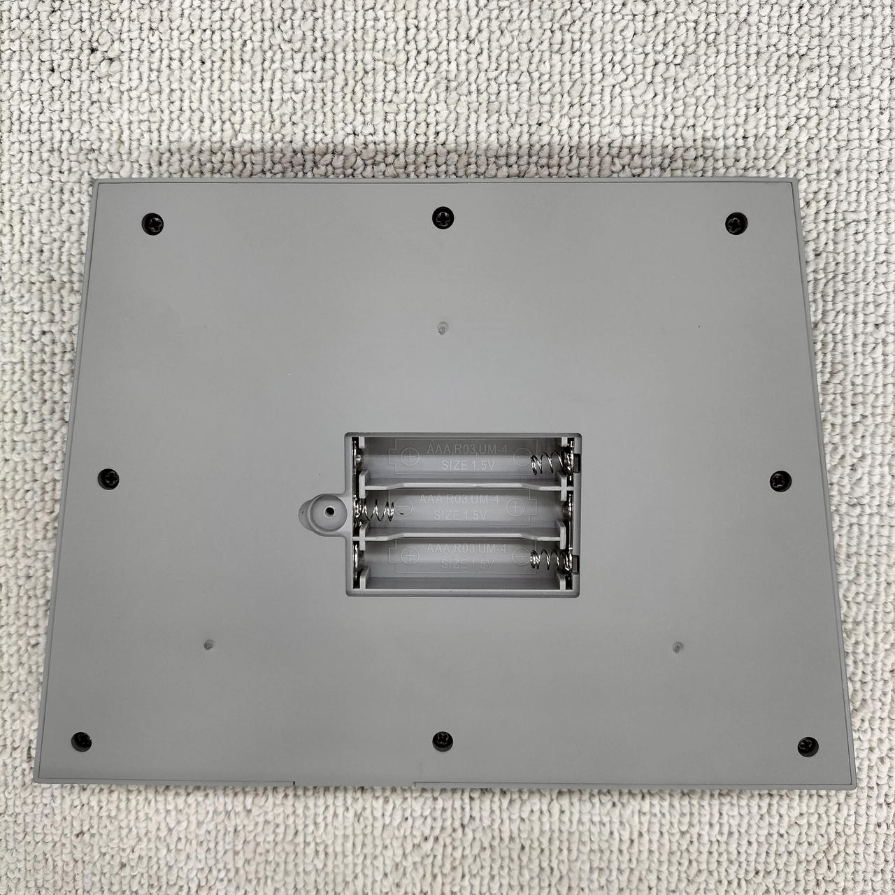 電池フタ欠品