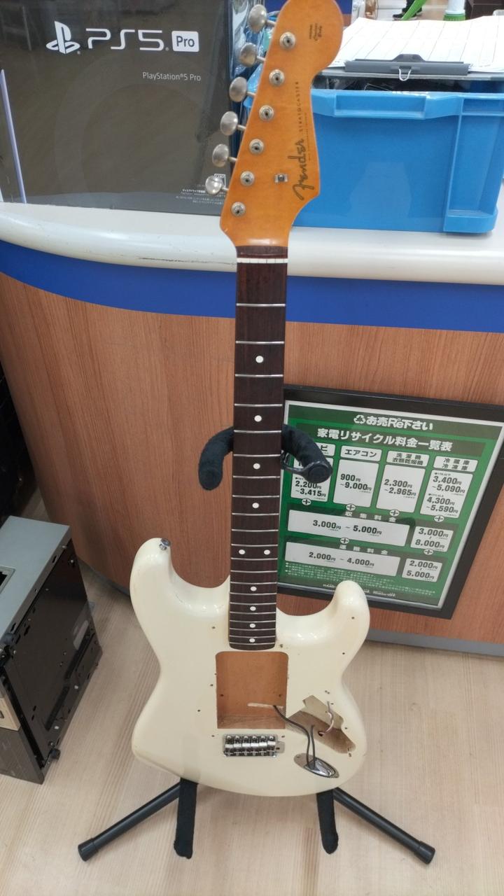 Fender フェンダージャパン　 ストラトキャスター　JVシリアル　改造あり Fender Japan JVシリアル ストラトキャスター ラッカー レリック