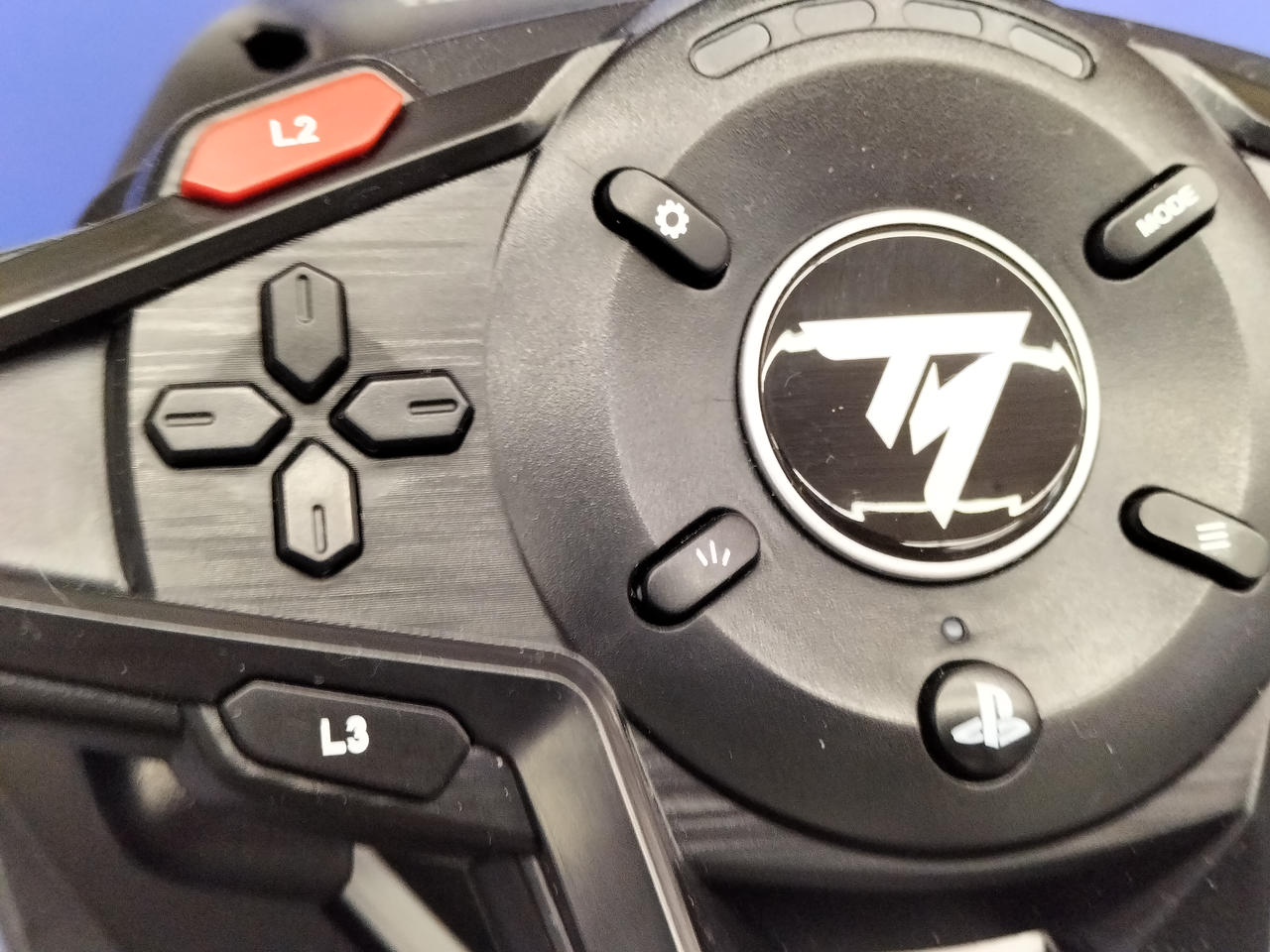スラストマスター(THRUSTMASTER)|ハンドルコントローラー