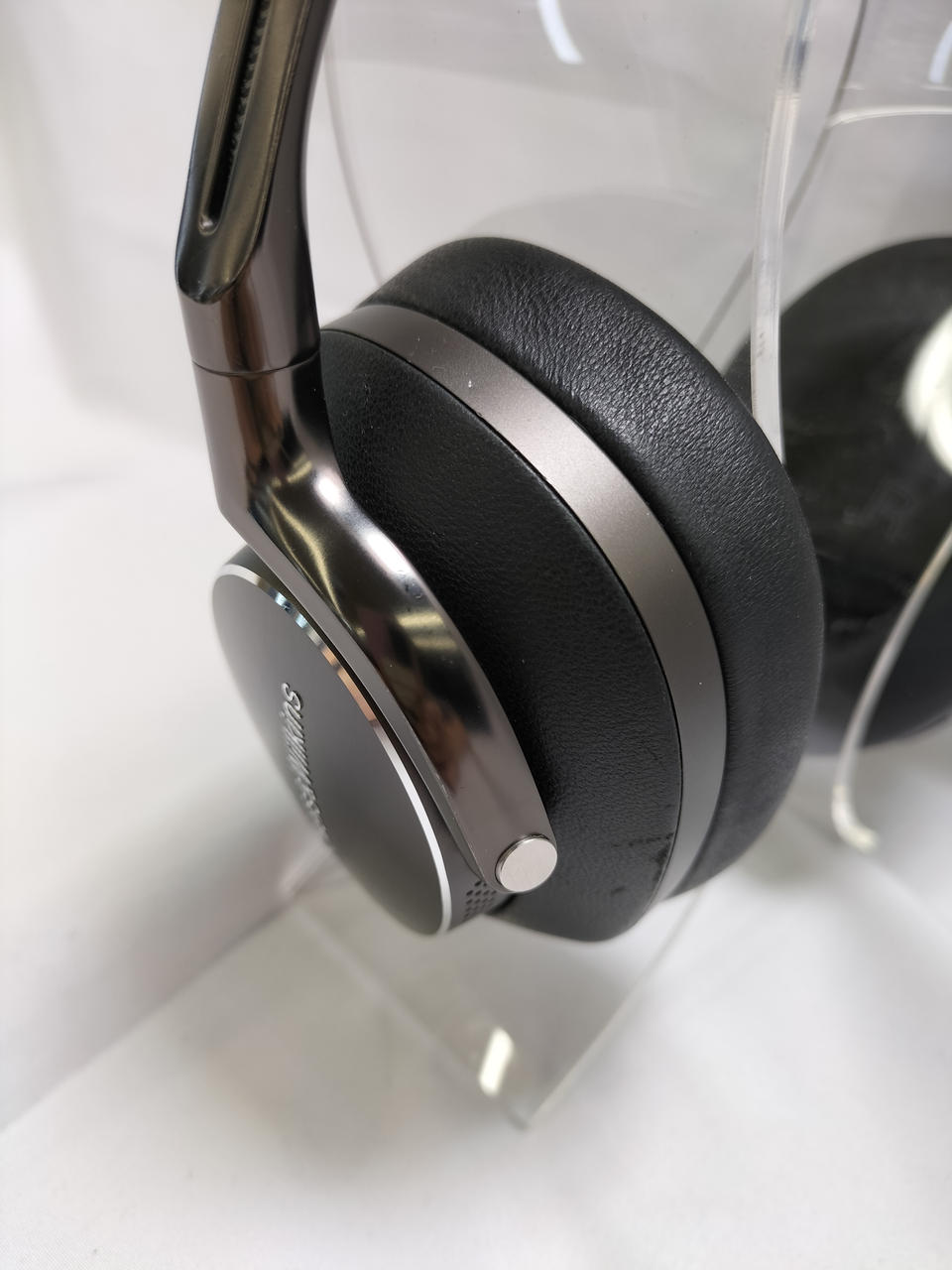 極上美品Bowers&WilkinsPXワイヤレスノイズキャンセリングヘッドホン BOWERS&WILKINS|ノイズキャンセリングヘッドホン|【ハードオフ公式通販