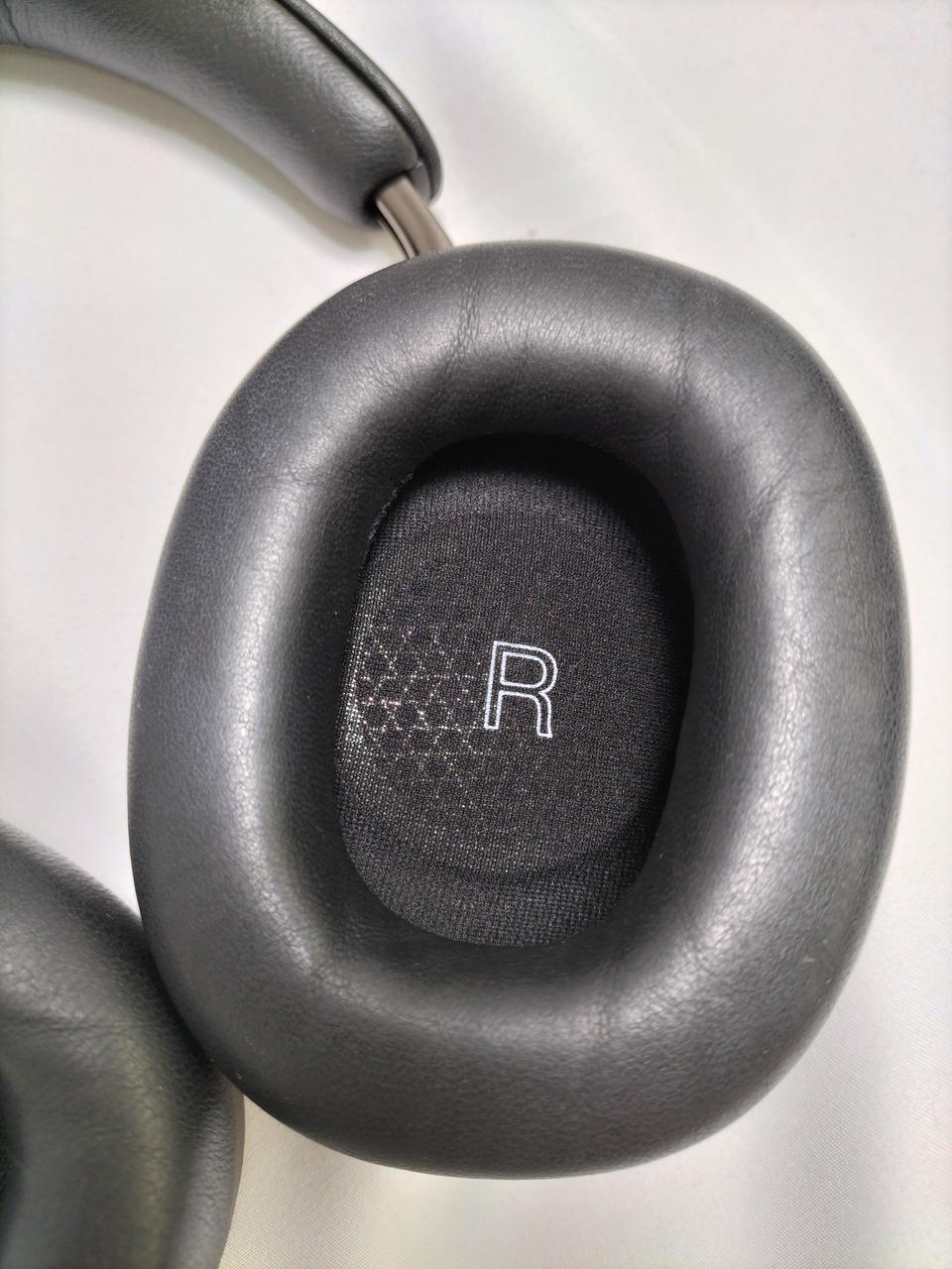 BOWERS&WILKINS|ノイズキャンセリングヘッドホン|【ハードオフ公式通販