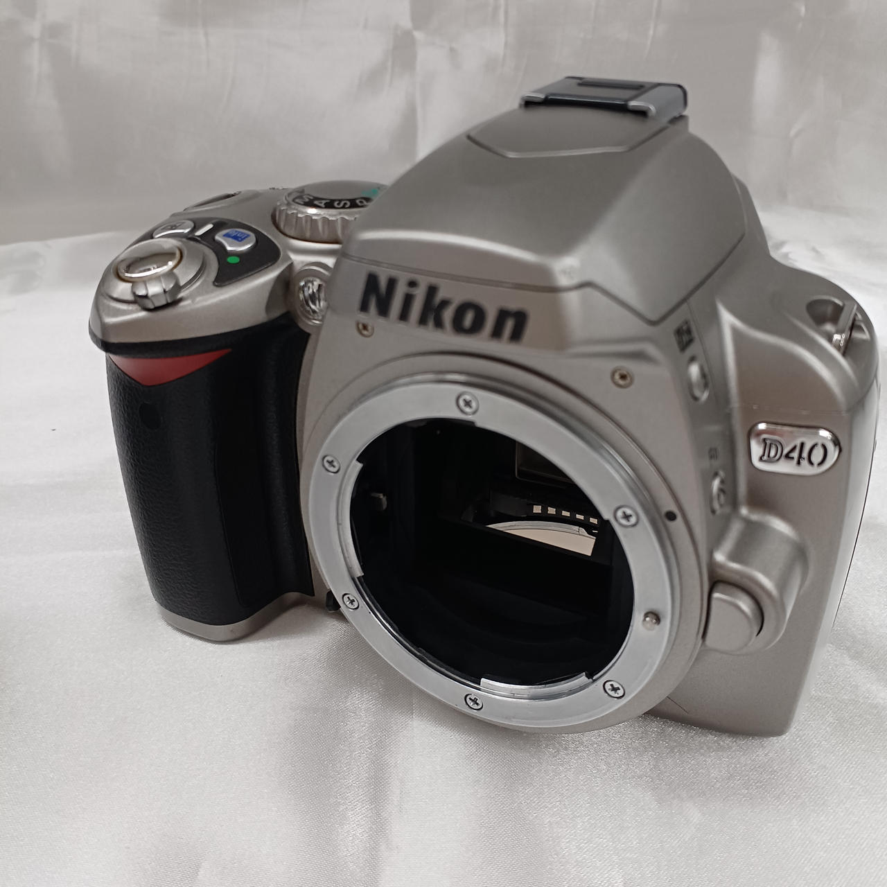 Nikon デジタル一眼レフカメラ 42倍ズーム ジャンク品 ニコン(NIKON)|ジャンク/フィルム一眼 ボディ|HARDOFFオフモール