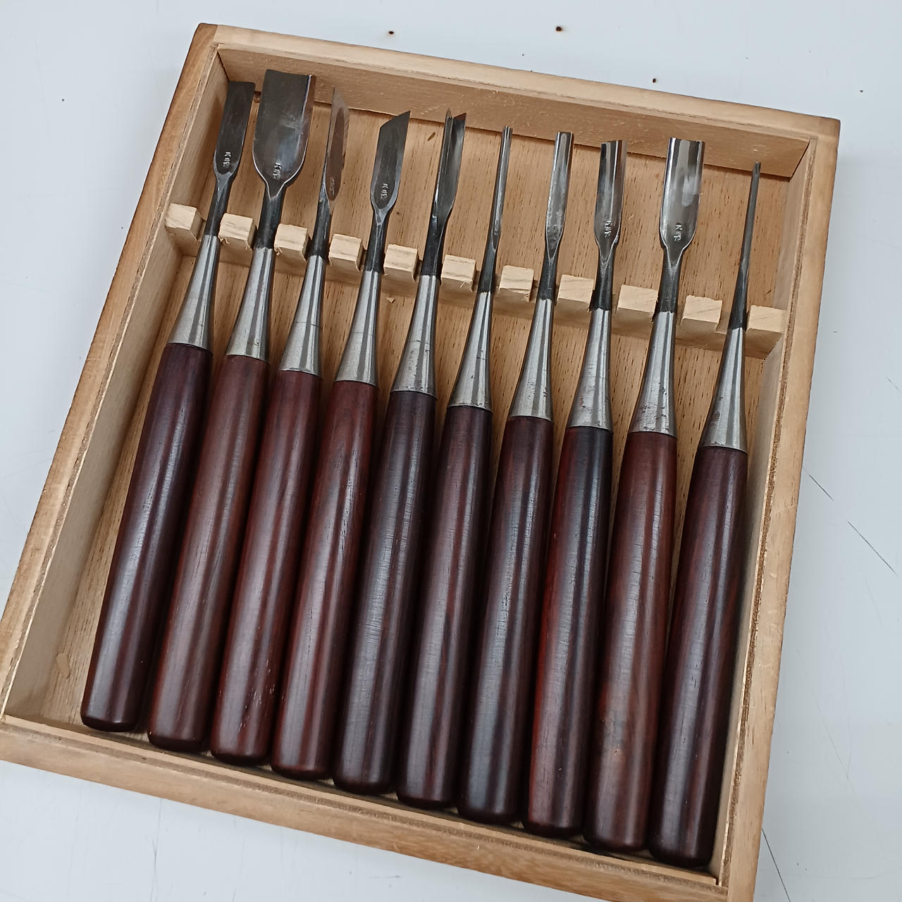 MM　13点 彫刻無し Amazon.co.jp: SK-913 縞黒檀 鳳凰 厚彫 彫刻 495X137X38 GW