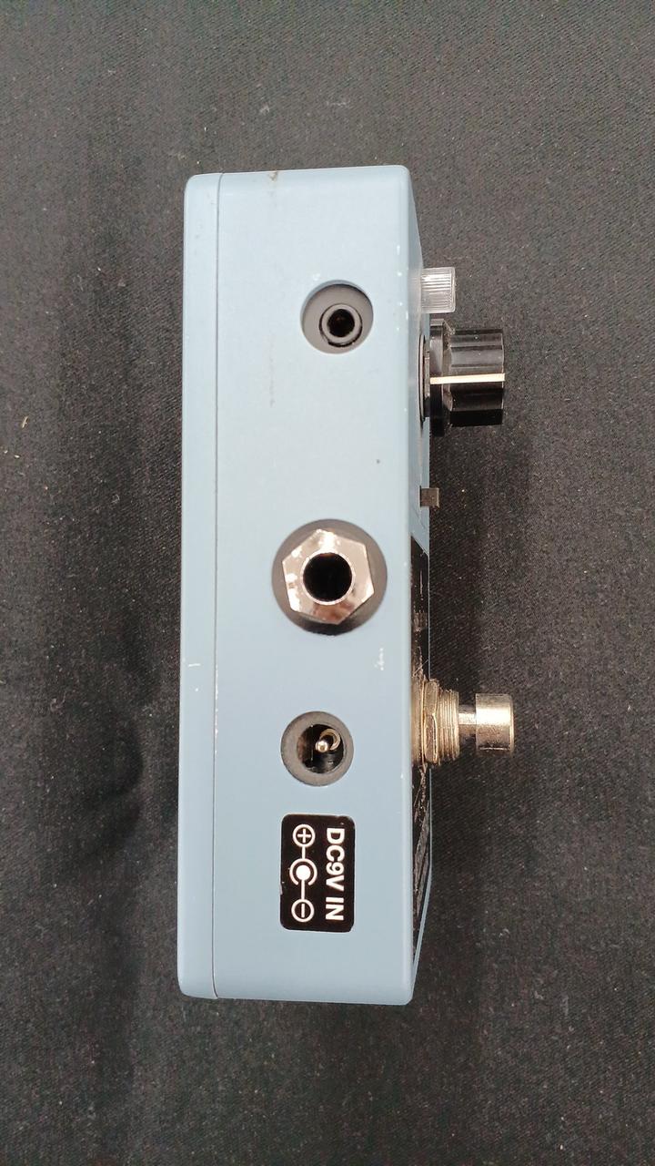 サイドに傷あります。