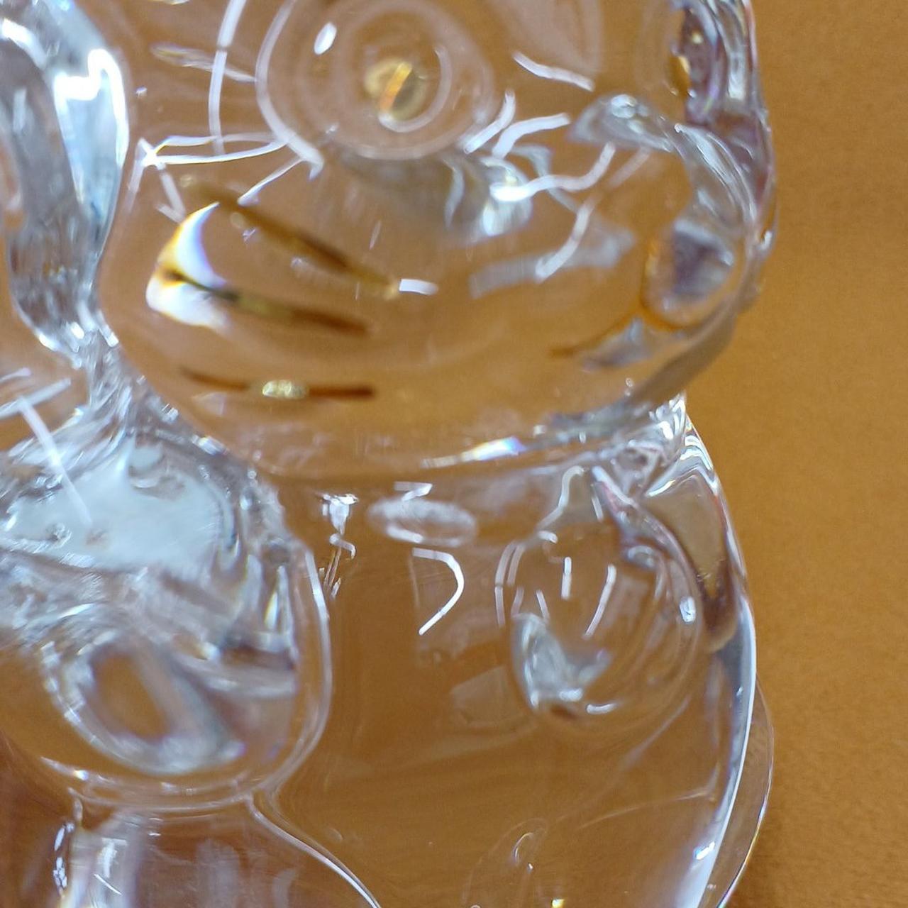 首の下に5mm程傷あり