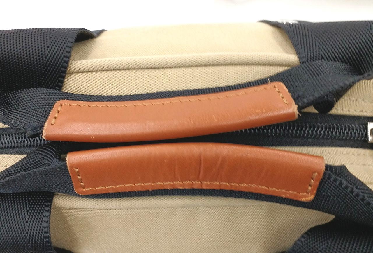 シワがよってます。