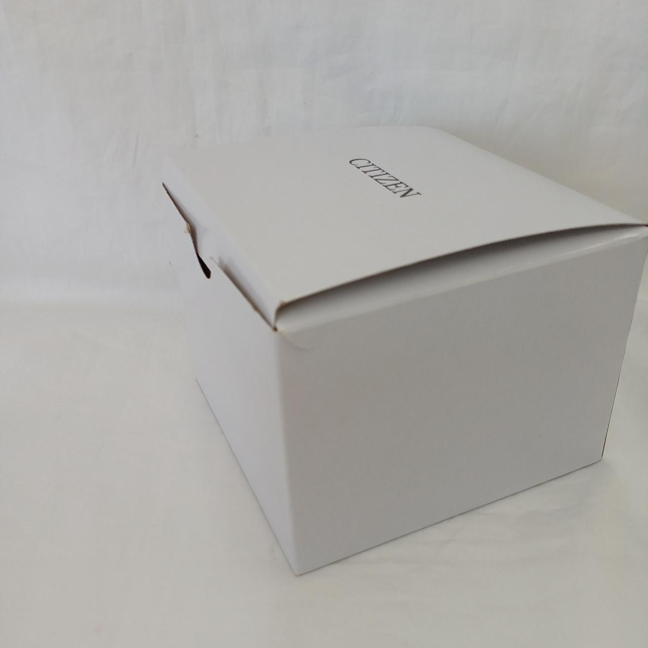 箱に破れがあります