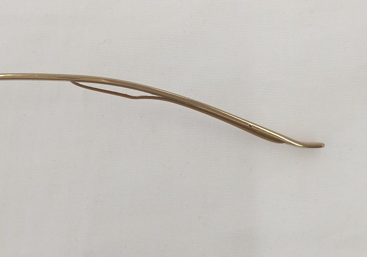 右内側の滑り止めの剥がれ有