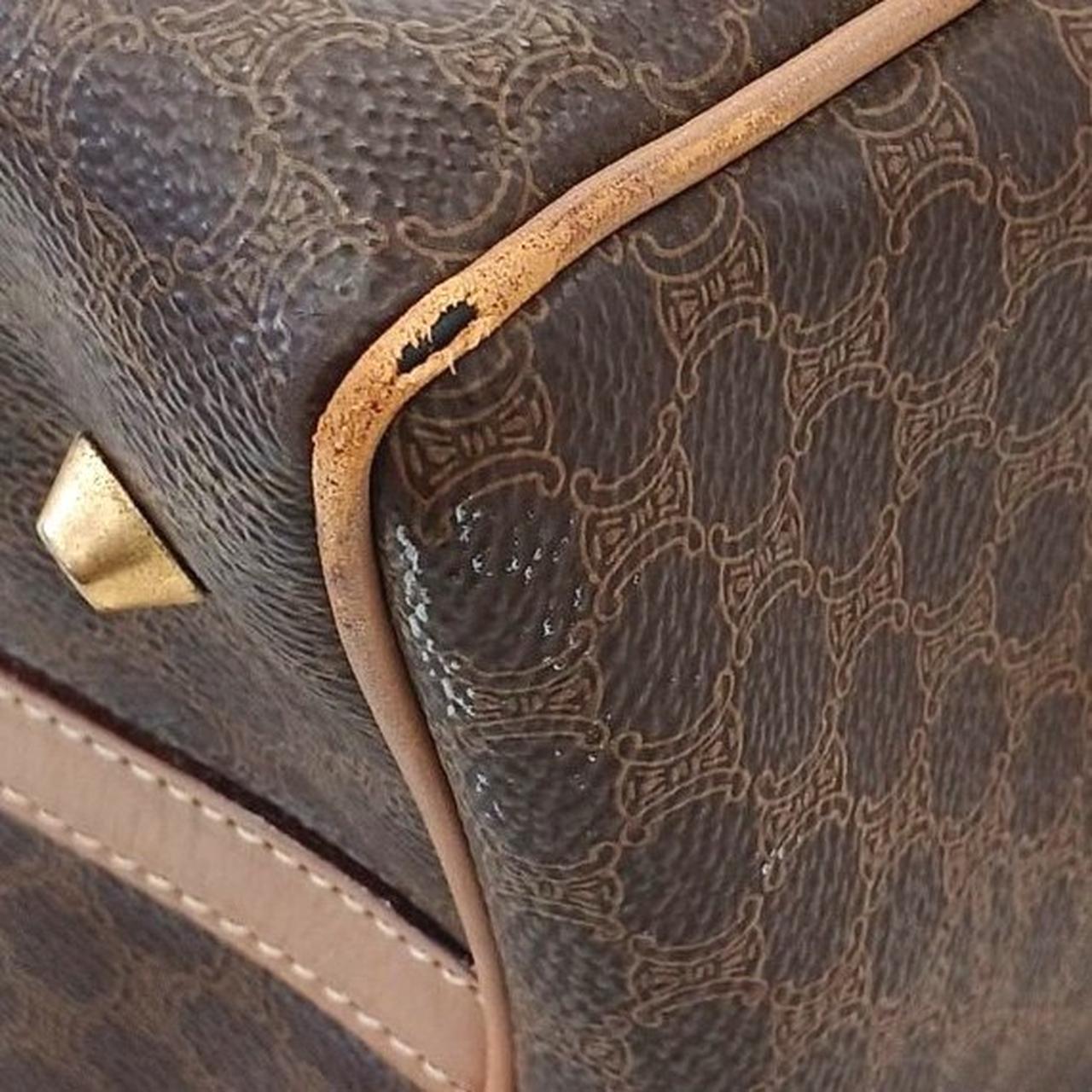 破れ、ヨゴレあり。