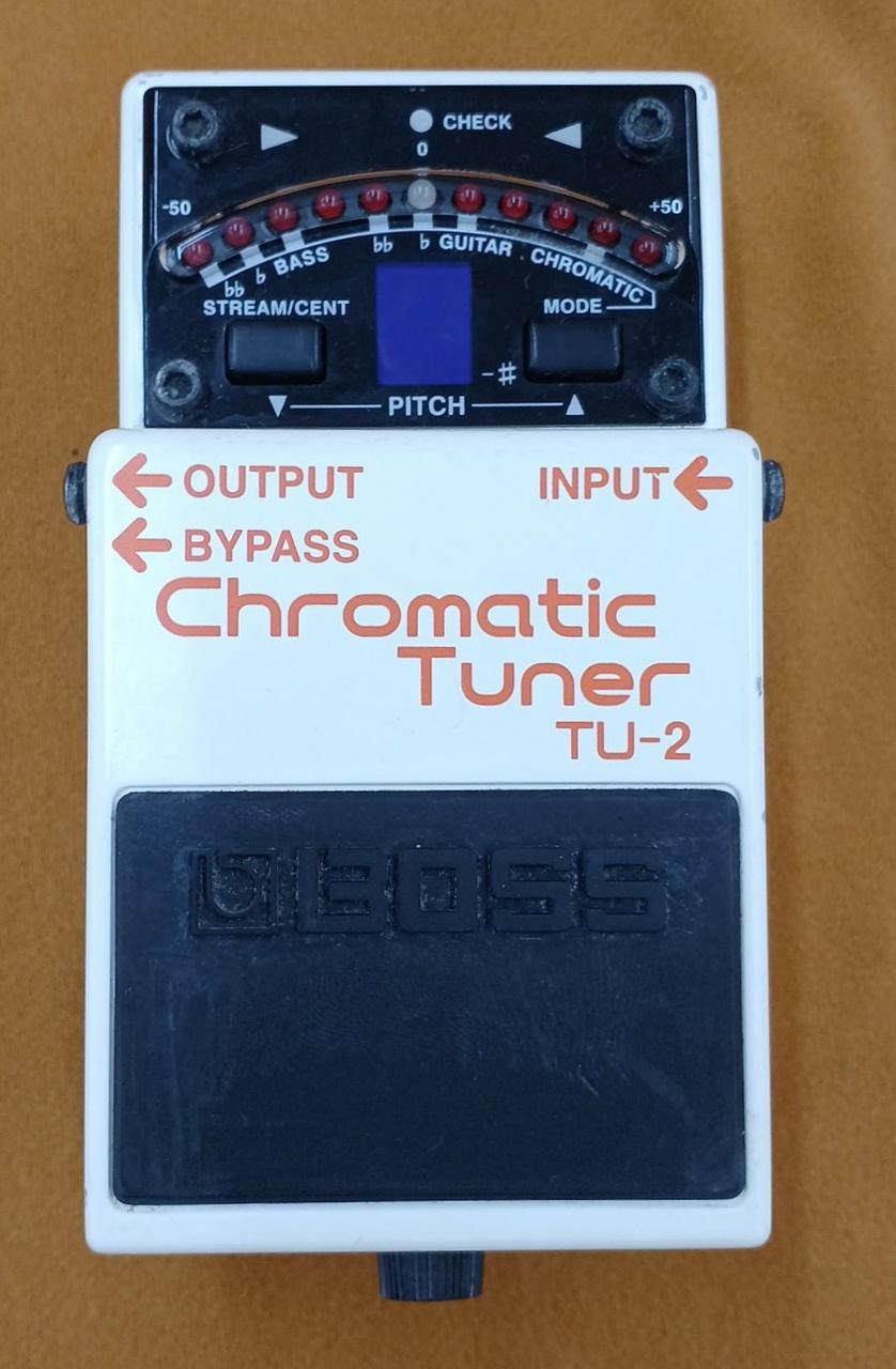 全体的に傷や擦れあります。