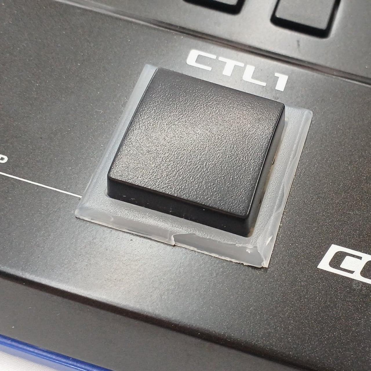 CTL1のクリヤパーツに欠けあります。