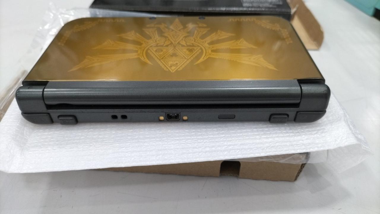 New ニンテンドー3DS LL ハイラルエディション Amazon.co.jp: Newニンテンドー3DS LL ハイラル エディション
