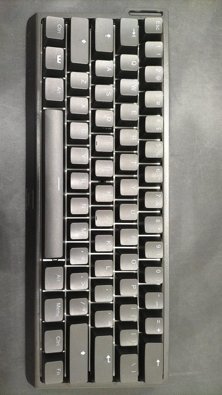 Wooting 60HE+ ゲーミングキーボード 【ジャンク品】 Wooting 60HE+ ゲーミングキーボード カスタマイズ自在な