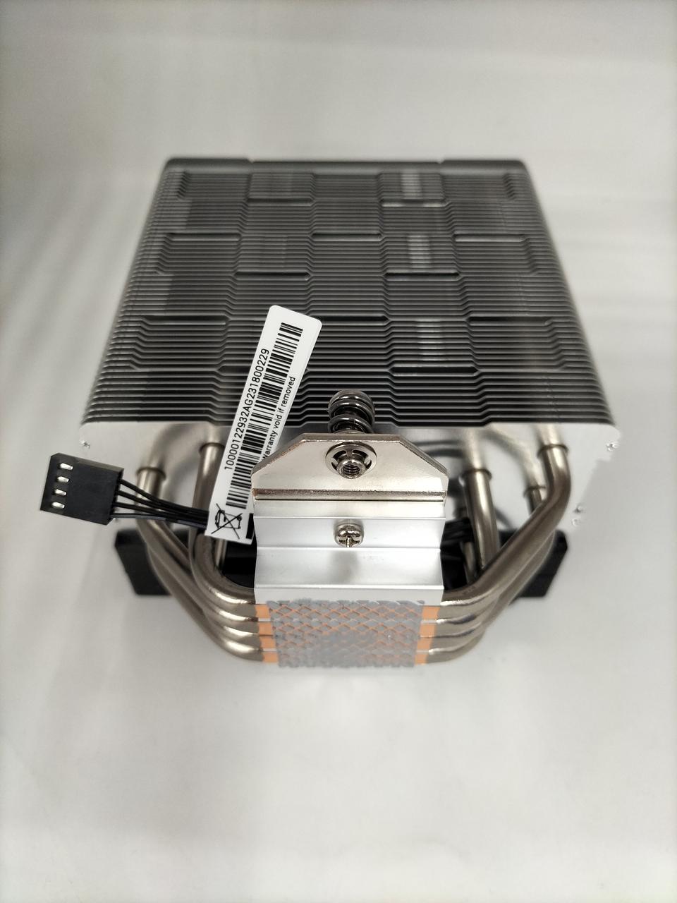 CPUグリスついてます