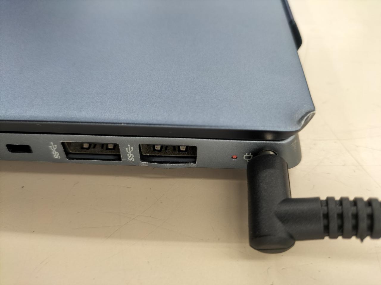 USB・カドの歪みあります