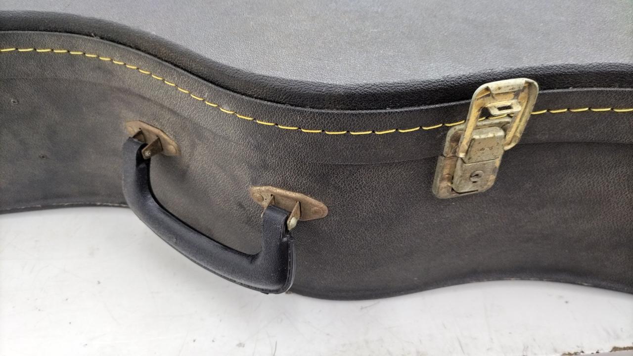 サビや表面のめくれあります