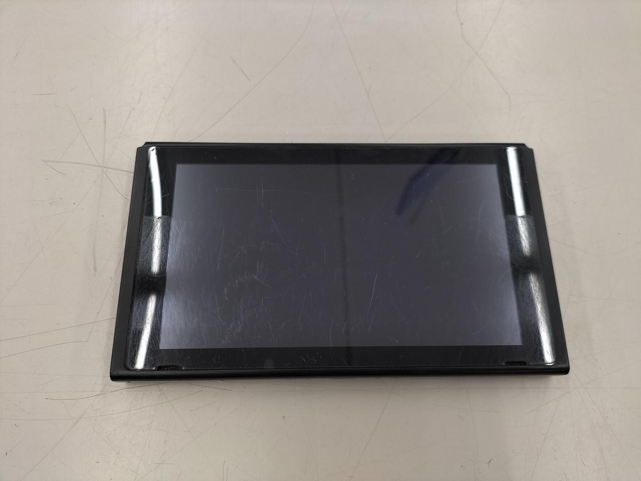 ドック内に入る部分にキズあり