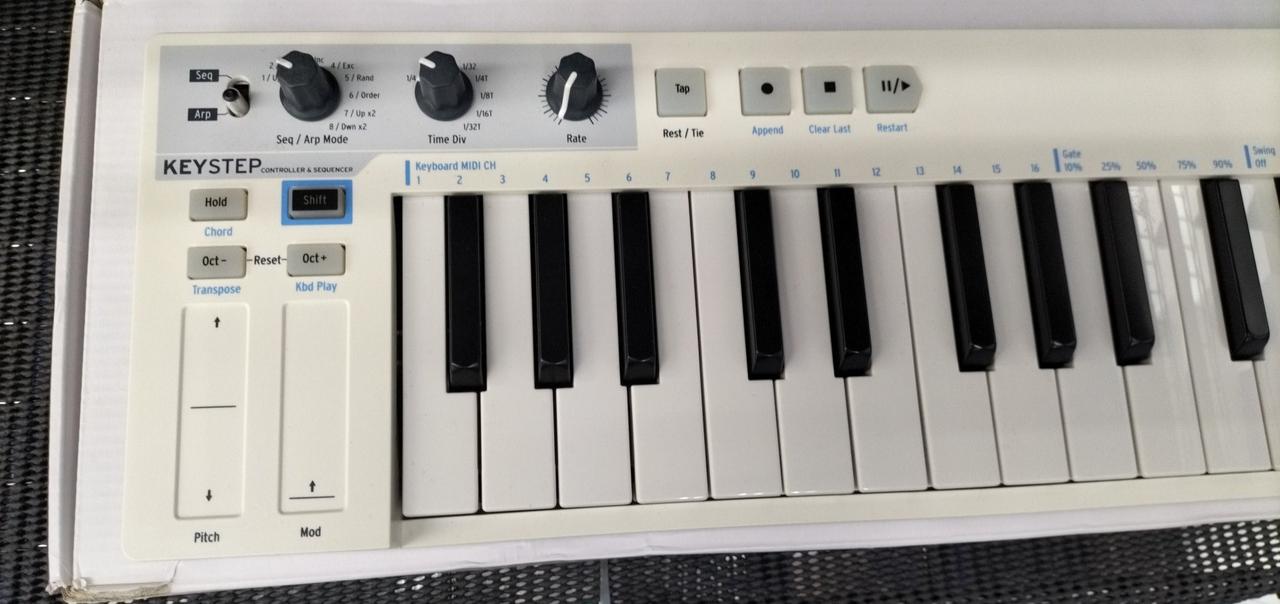 nari　美品　ARTURIA keystep MIDIキーボード　外箱 nari様専用 美品 ARTURIA keystep MIDIキーボード 外箱