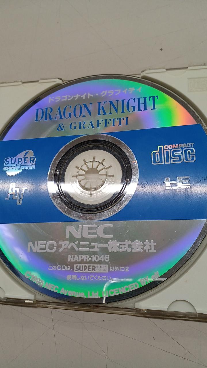 表面にキズヨゴレがあります。