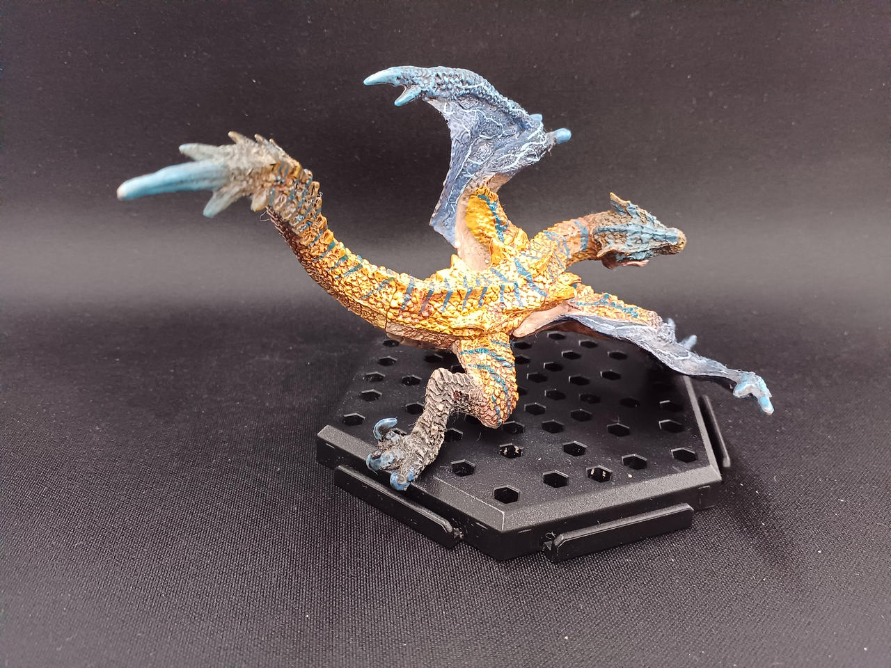 荒鉤爪ティガレックス モンスターハンター フィギュア