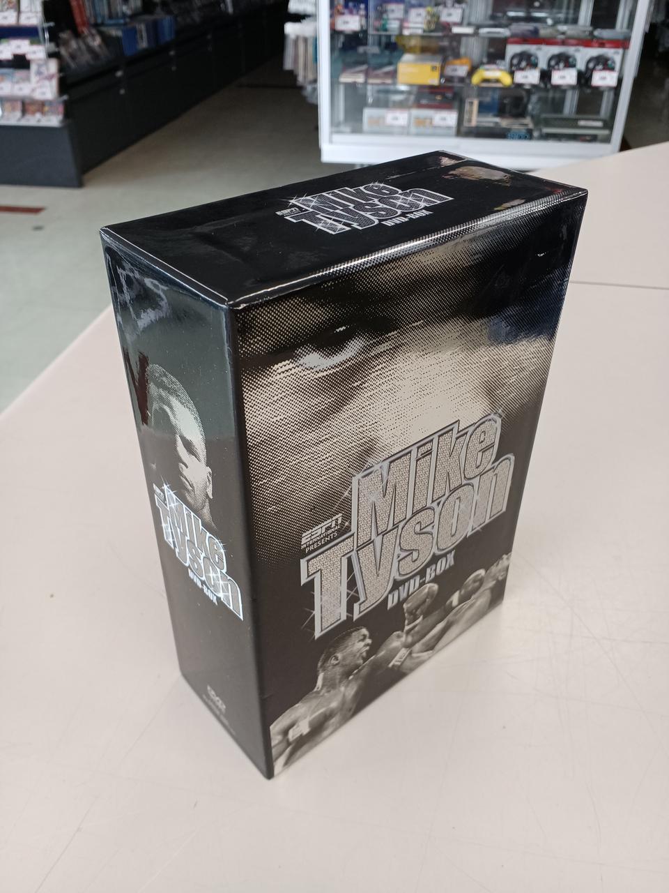 Yahoo!オークション - M11Z5 未開封 DVD Mike Tyson DVD-BOX 4枚