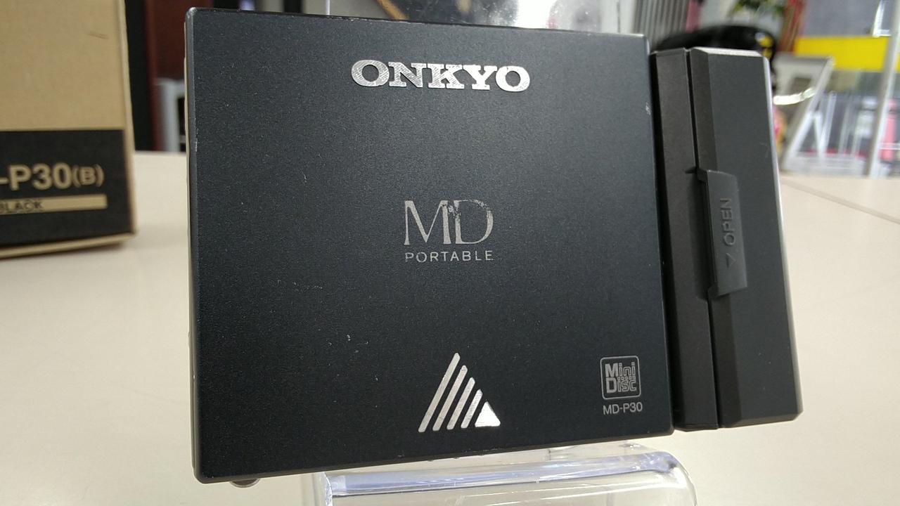 ジャンク ONKYO ポータブルMDプレーヤー MD-P30