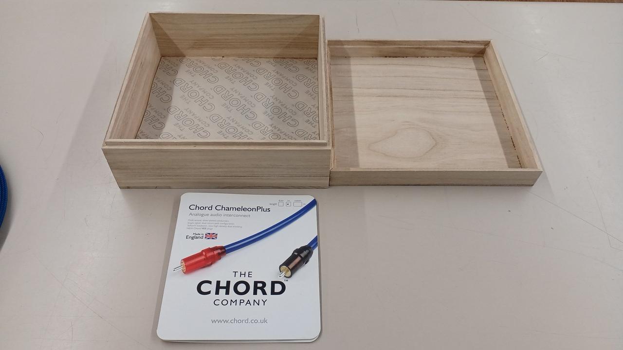 【未使用品】CHORD ChameleonPlus RCAケーブル 未使用品】CHORD ChameleonPlus RCAケーブル 【RCAケーブル】の