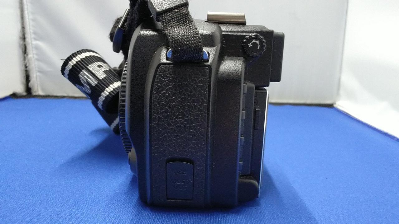 OLYMPUS E-330 デジタル一眼レフカメラ E-330：デジタル一眼レフ Eシリーズ：カメラ製品：オリンパス