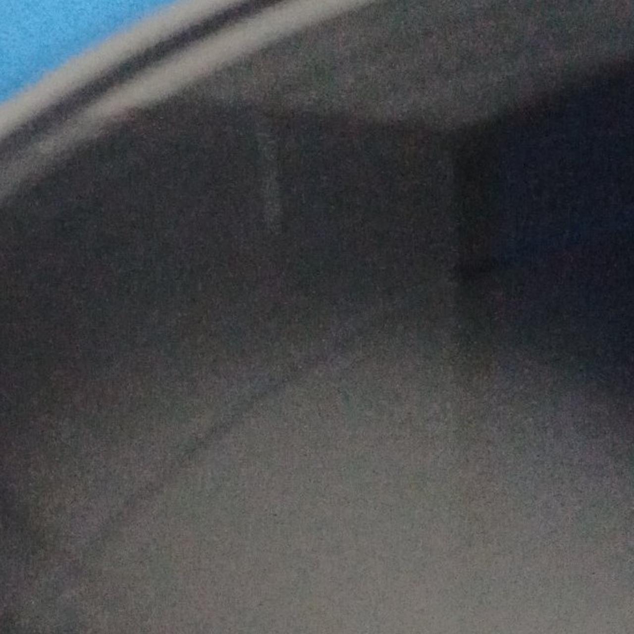 両面薄キズあります。