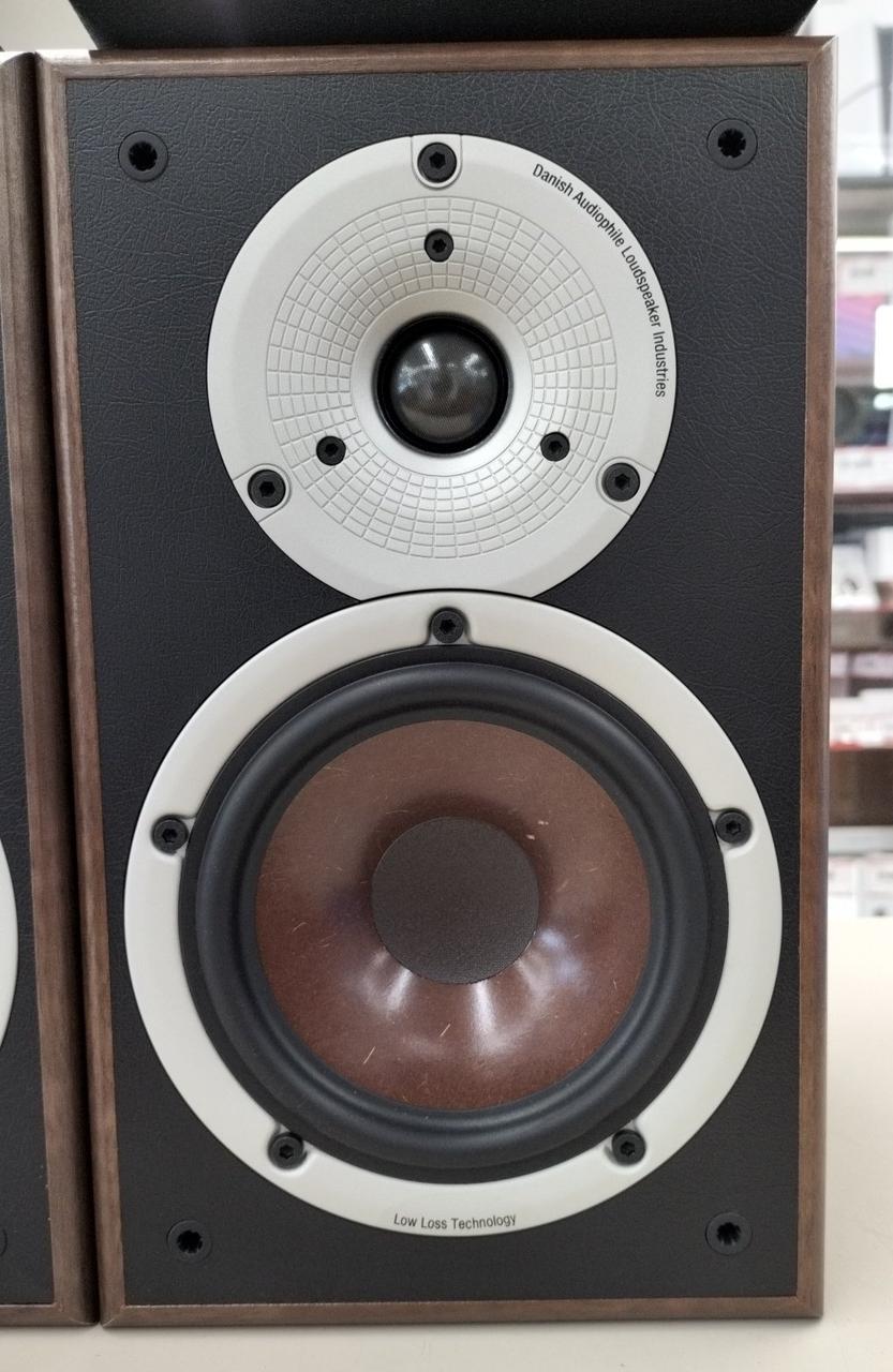 【新品同様】DALI ダリ SPEKTOR2 スピーカー Amazon.co.jp: DALI ダリ ブックシェルフスピーカー 130mm