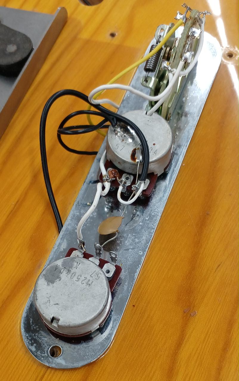 TL72風の電装系ですが改造有無不明です