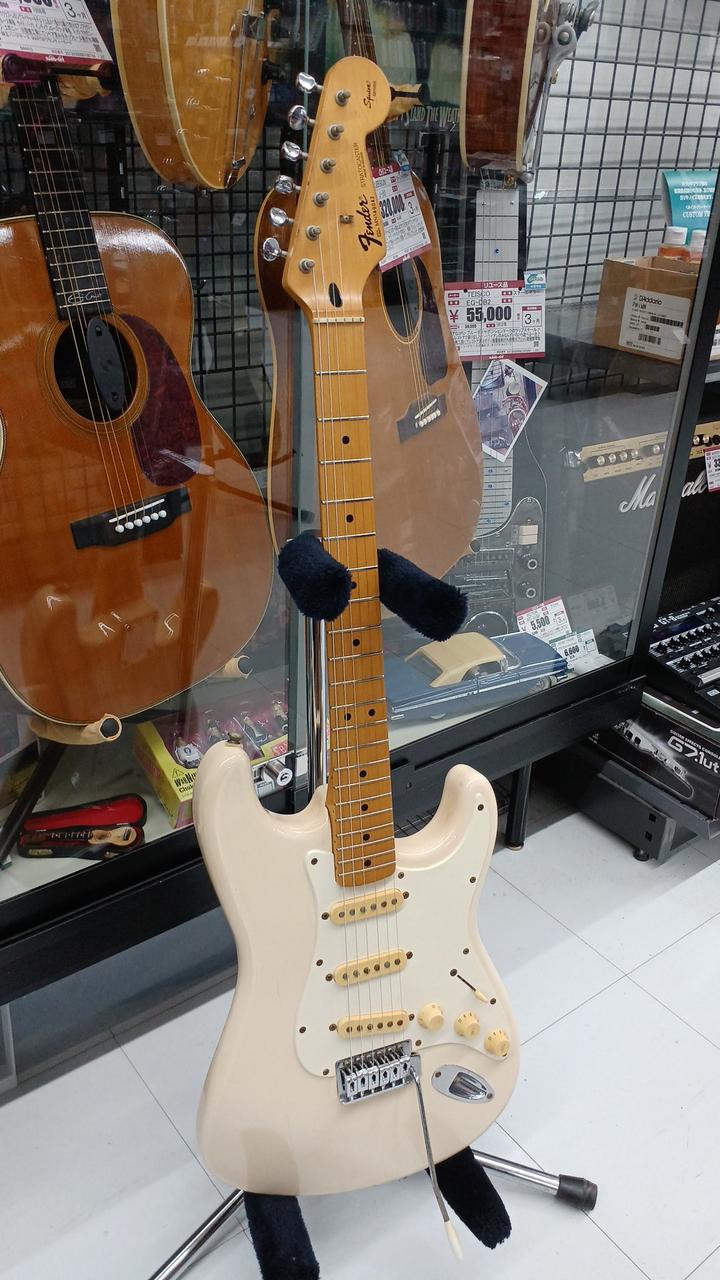 fender mexico ストラトキャスター おまけ付き FENDER MEXICO|ストラト