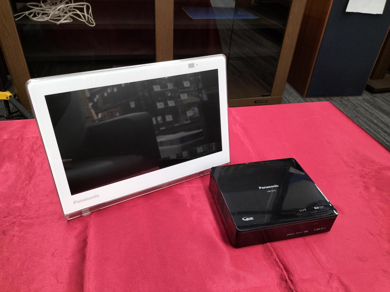 中古】パナソニック デジタルテレビ UN-19F7D チューナーUN-E75