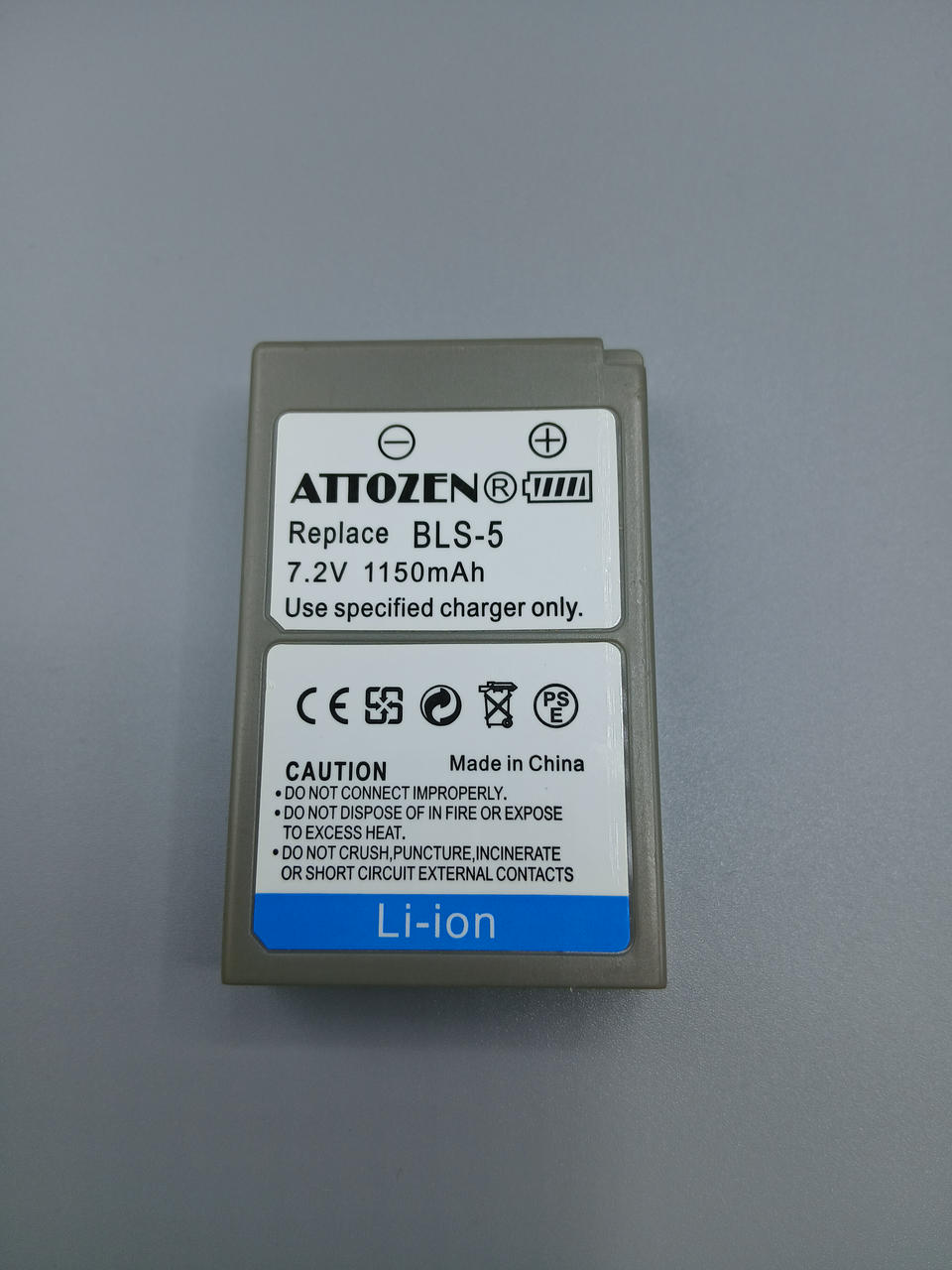 バッテリーは社外品です