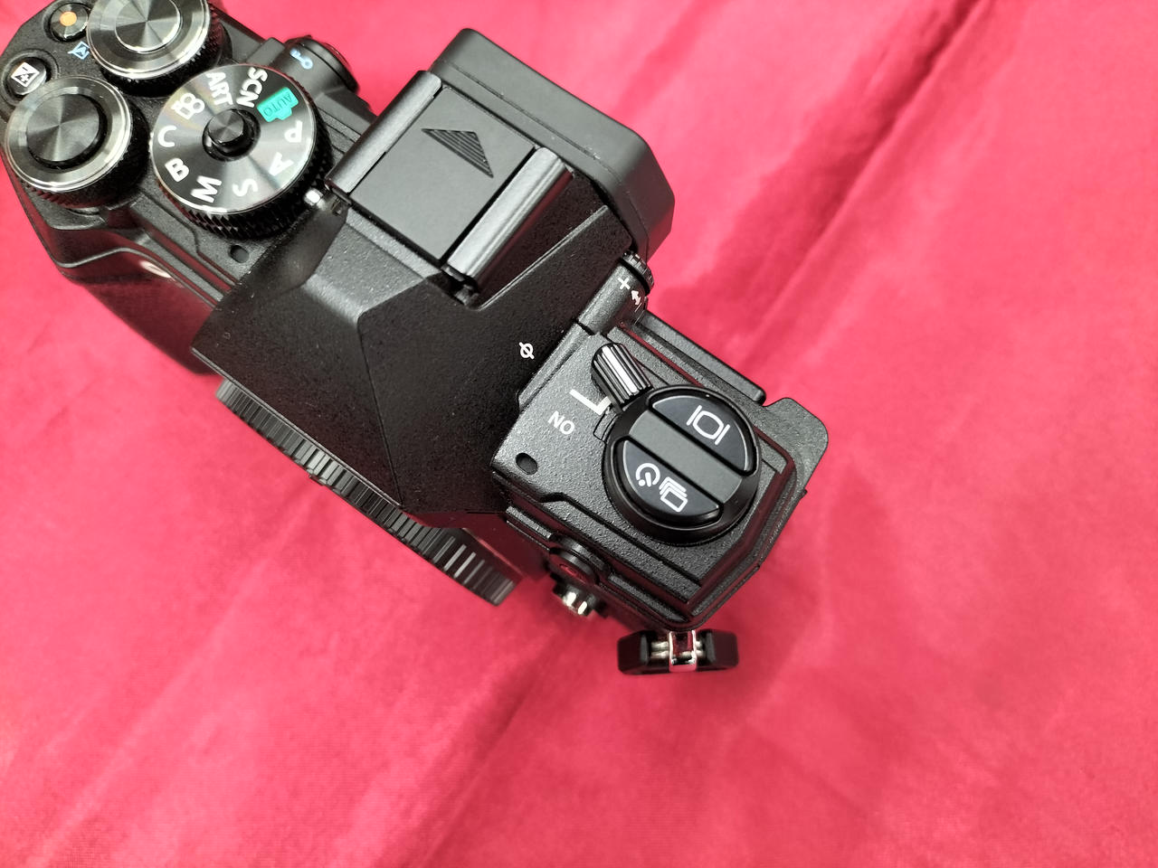 【ジャンク品】OLYMPUS ミラーレス一眼 カメラ 本体 OLYMPUS|ミラーレス一眼カメラ|HARDOFFオフモール（オフモ