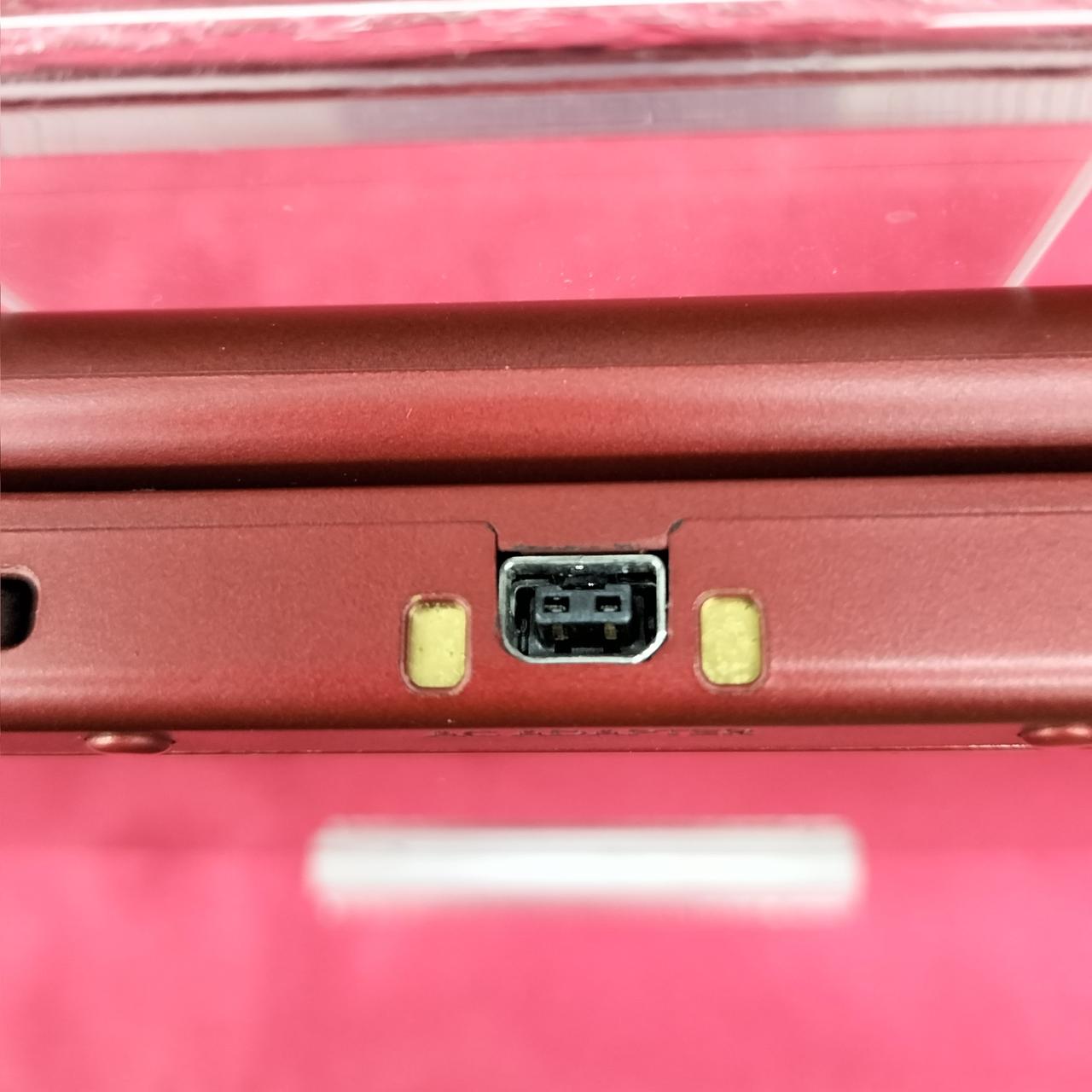 充電ポートです。折れはなさそうです。