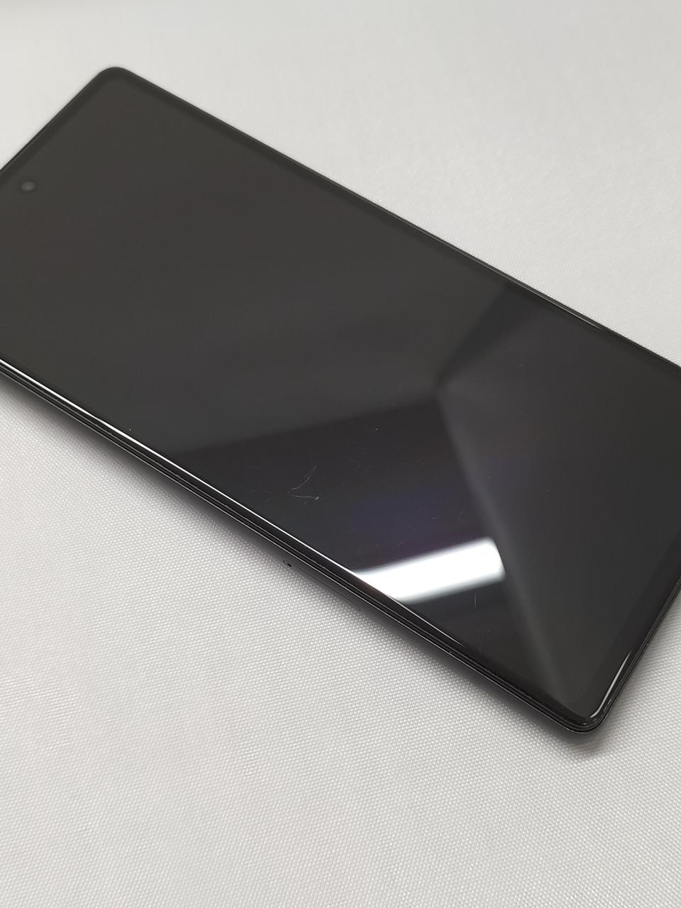 液晶小キズ多少あり