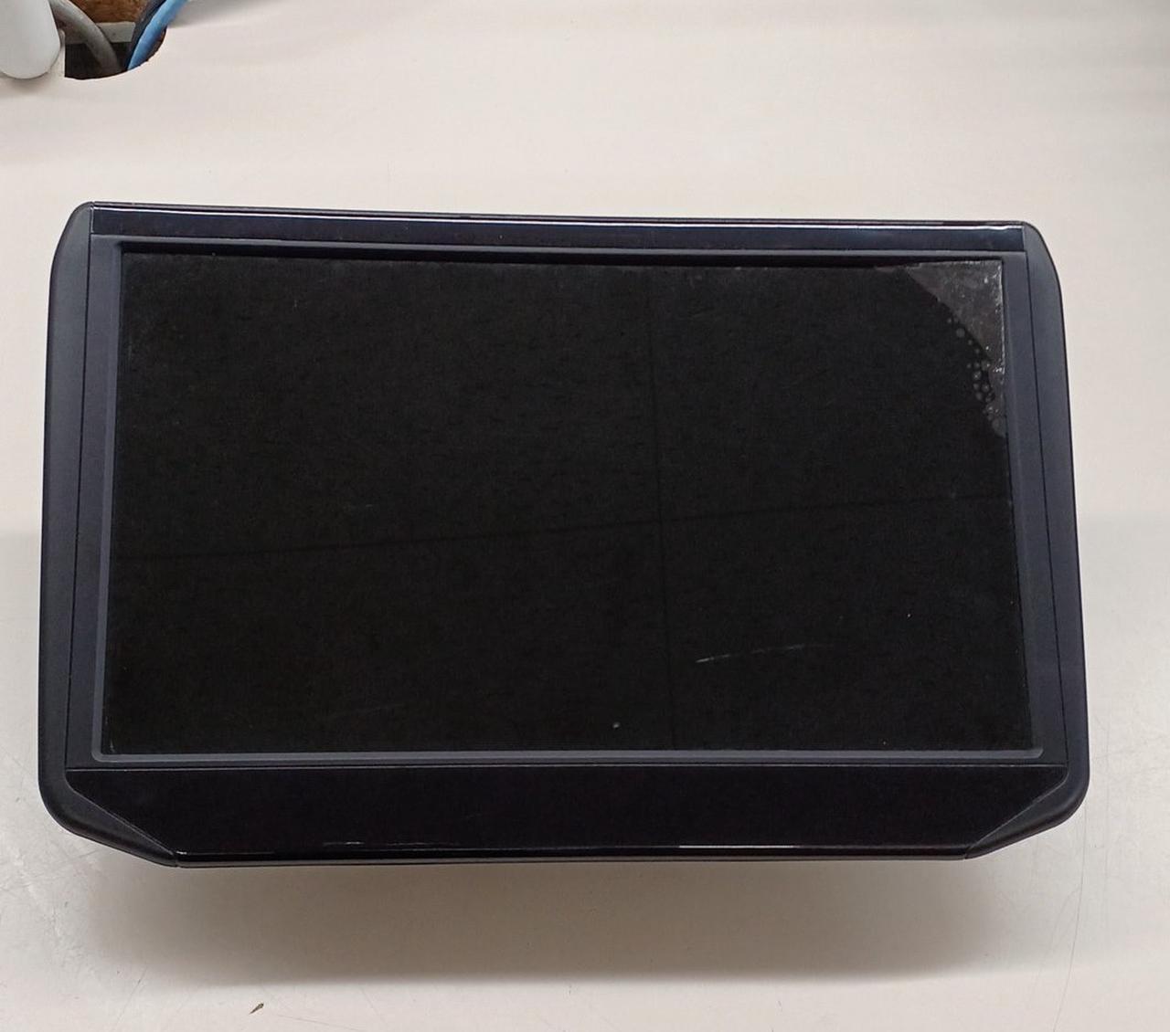 液晶保護シール付いています