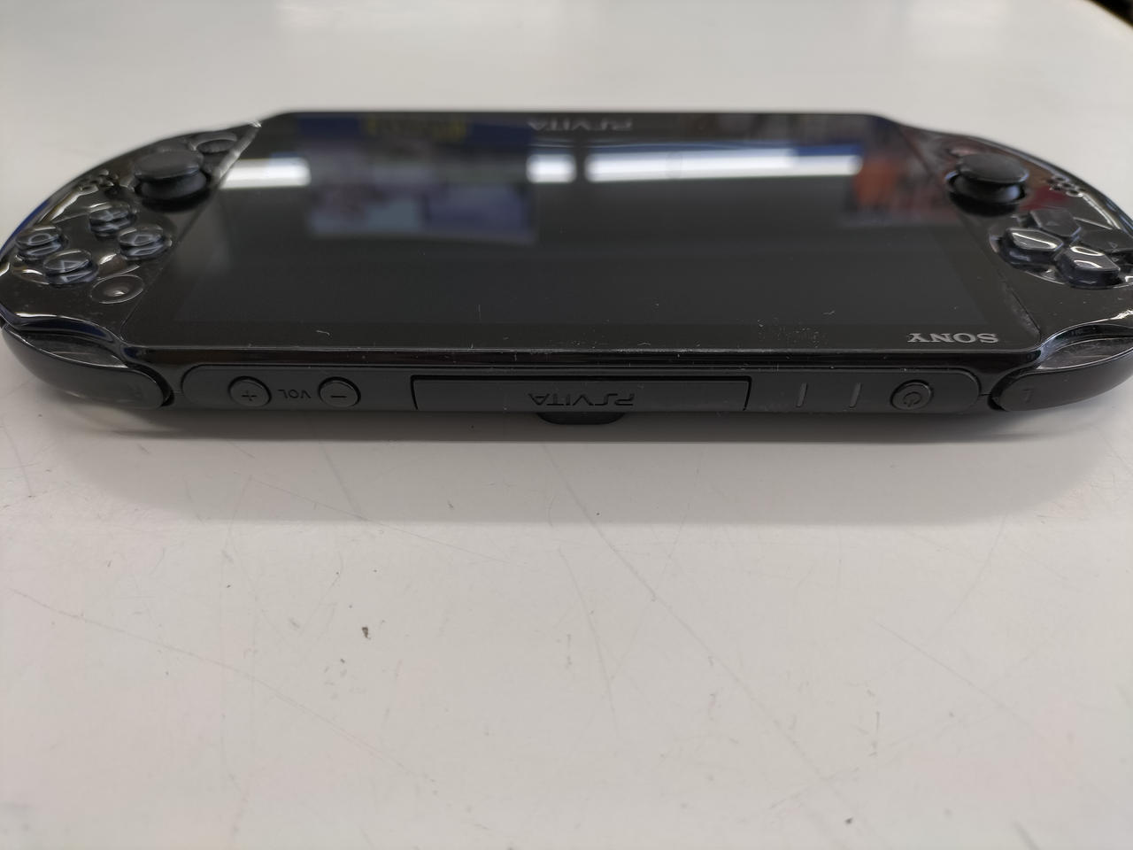 SONY ソニー/PS VITA/PCH-2000/4768709/ゲーム機/BCランク/83【中古】 ソニー(SONY)|PSVITA|HARDOFFオフモール（オフモ）|1011000000014550