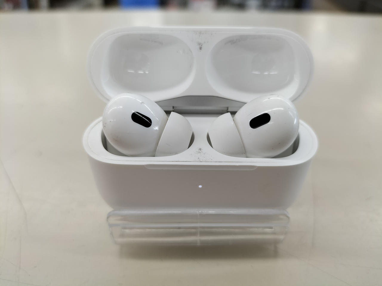 AirPods Pro 第二世代 中古品 Apple AirPods Pro（第2世代） 中古品 ゲオ公式通販サイト/ゲオ