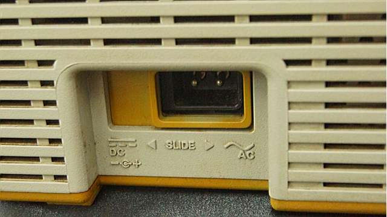 BOSE ボーズCDラジカセ AW-1D カセット可動、ラジオ受信可、CDやや難 ボーズ(BOSE)|CD・ラジオ・カセット|HARDOFFオフモール（オフモ