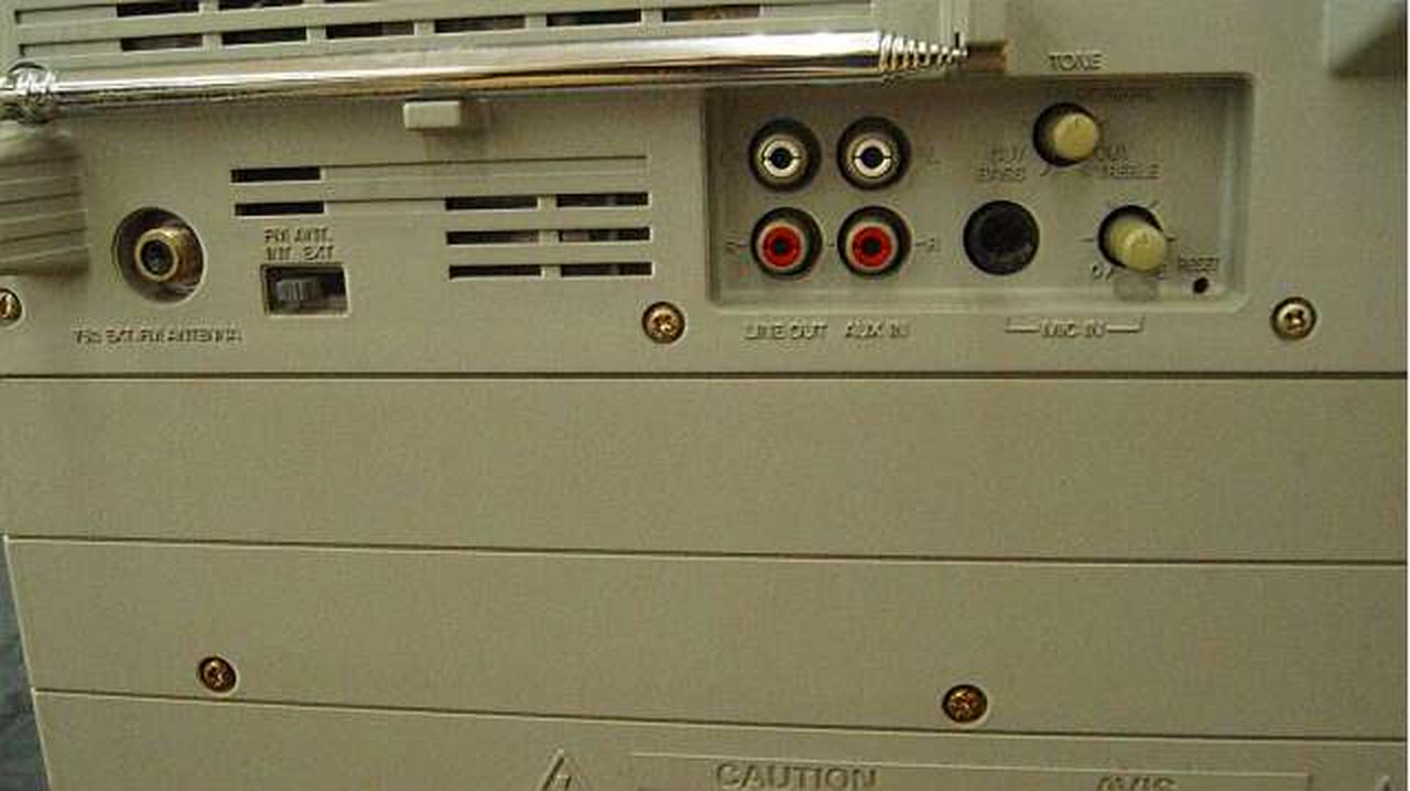 美品ボーズBOSE AW-1D希少な高級モデル・完全動作品CDラジカセ ラジオ Amazon.co.jp: Bose AW-1D Acoustic Wave Music System CD